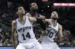 -火箭逆转马刺，终结两连败