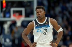 开云体育APP下载-森林狼遭76人击败，唐斯单场30+20难救主