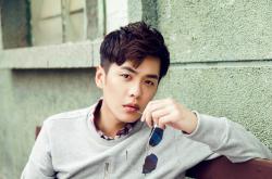 开云下载-窒息与风暴，当两种胜利哲学在球场交锋