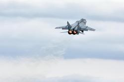 开云体育app-绿茵与地板的交响，恩比德的制胜一击如何照亮了那个意甲之夜