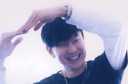 开云体育平台APP-太阳的光芒永不熄灭，从球场到赛道的绝对主宰