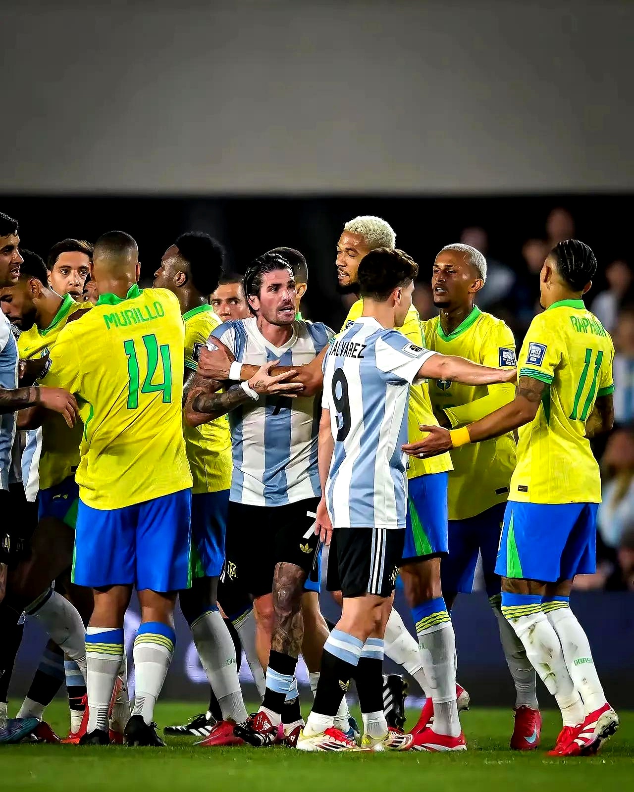 神仙对局!足球比赛过程堪比大片 神仙对局!足球比赛过程堪比大片