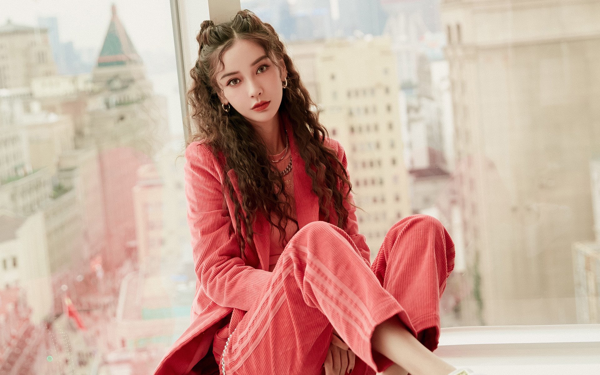 风暴席卷麦迪逊,辽宁队客场横扫尼克斯,米切尔献压制级攻防表演