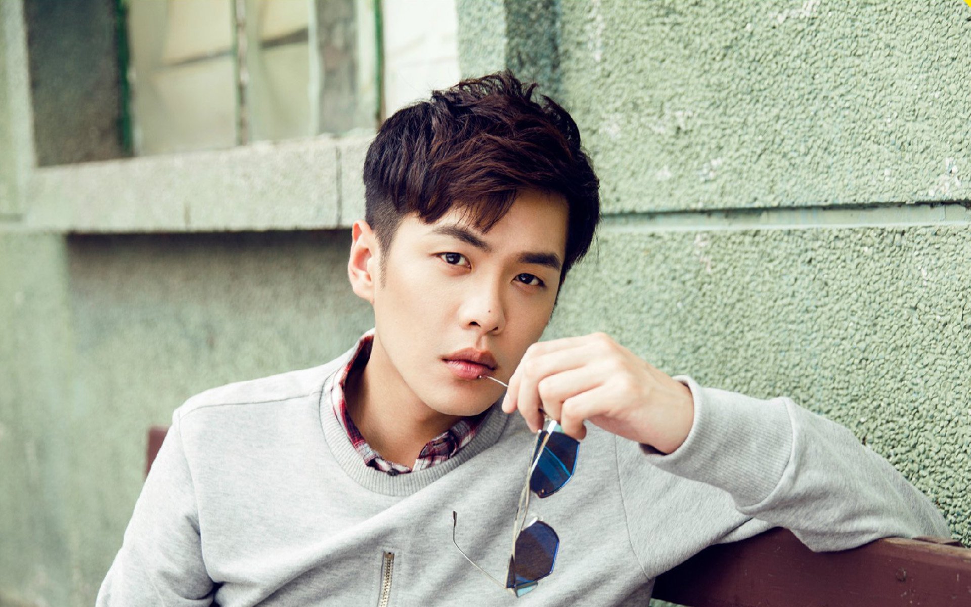 窒息与风暴,当两种胜利哲学在球场交锋