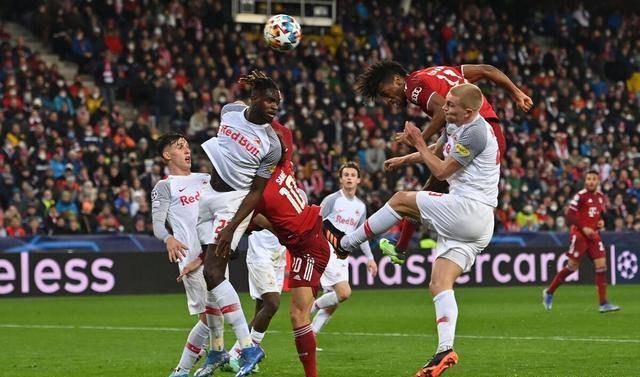 莱万爆发，澳大利亚关键战突围马赛